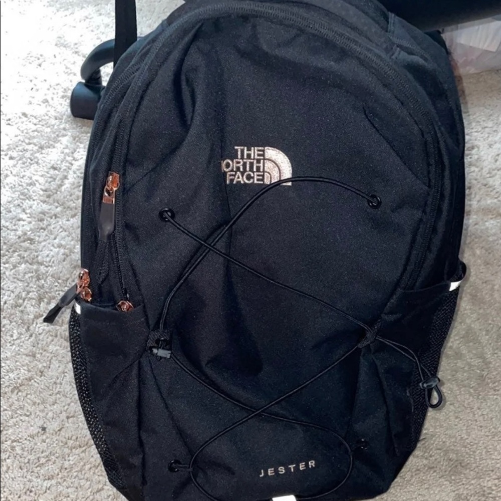 The North face jester luxe classic 20 backpack